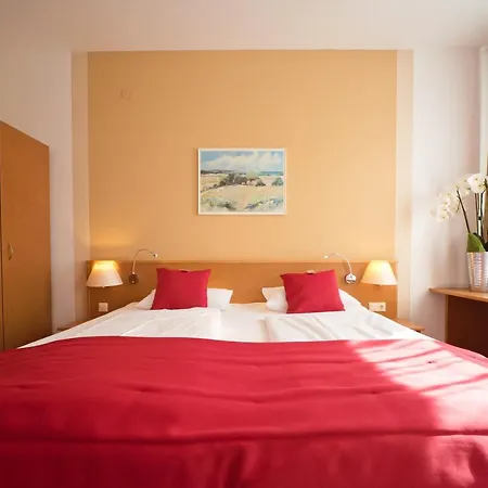 City-hotel Am Wasserturm Halle 4*