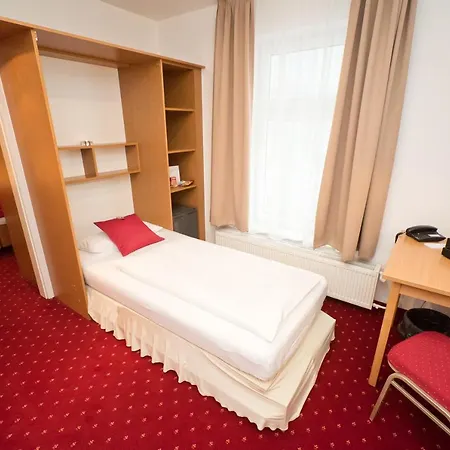 Szálloda City-hotel Am Wasserturm Halle 4*