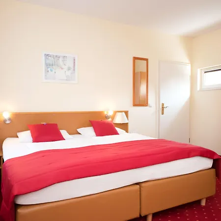 City-hotel Am Wasserturm Halle Hotel 4*