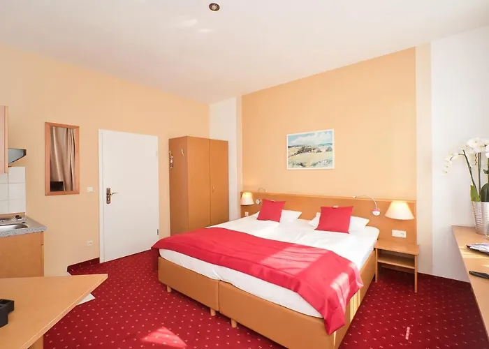 City-hotel Am Wasserturm Halle 4*