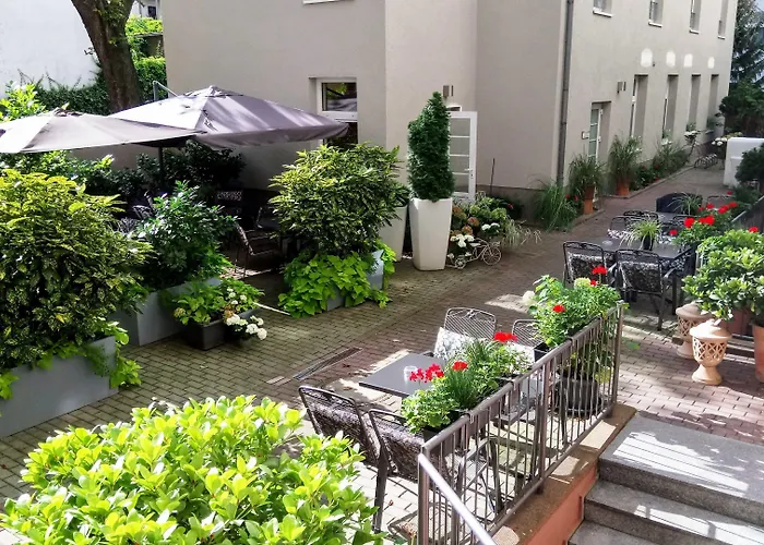 City-hotel Am Wasserturm Halle 4*