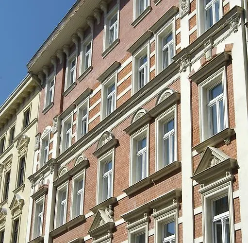 City-hotel Am Wasserturm Halle 4*